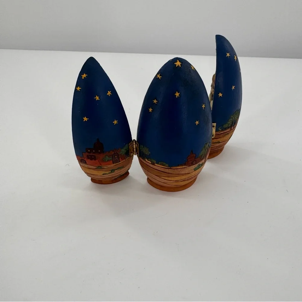 Vintage Lillian Vernon Tri Fold Egg Shaped Nativity Scene Table‎ Top Decor 5